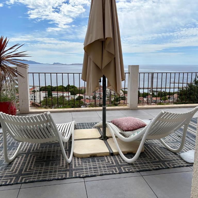 Superbe terrasse avec vue panoramique sur la mer - Appartement - Vue sur Mer - 6