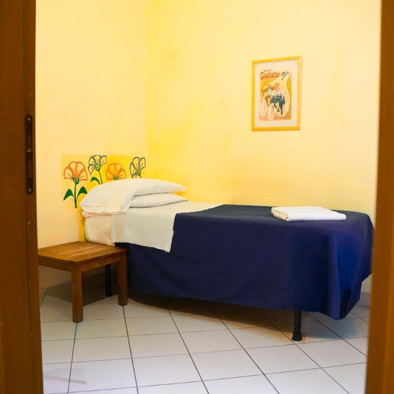 AlbergoTeatro - Camera Singola Standard con Bagno in Comune - 15