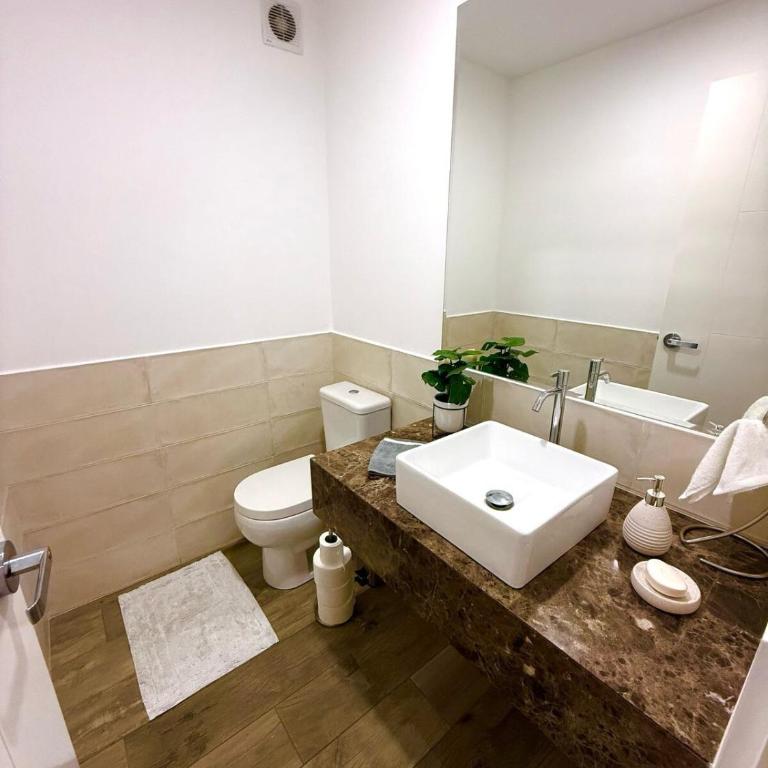 Inka Home VIP Luxury total 2 Private parking spaces - Two-Bedroom Apartment - 21