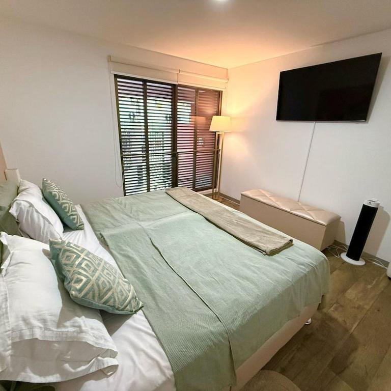 Inka Home VIP Luxury total 2 Private parking spaces - Two-Bedroom Apartment - 32