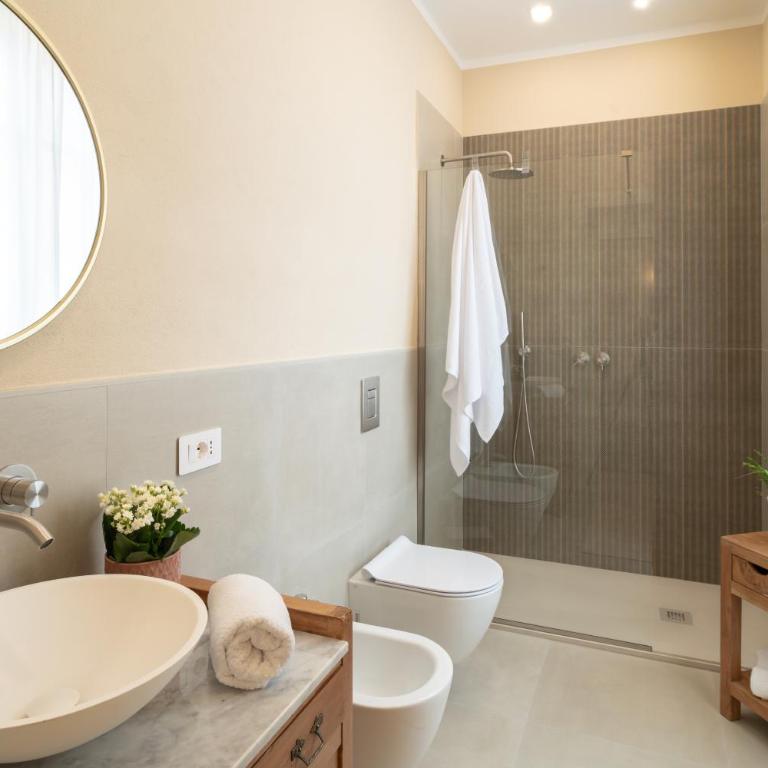 Arrecramos - Historic Residence - Double Room with Private Bathroom - 12