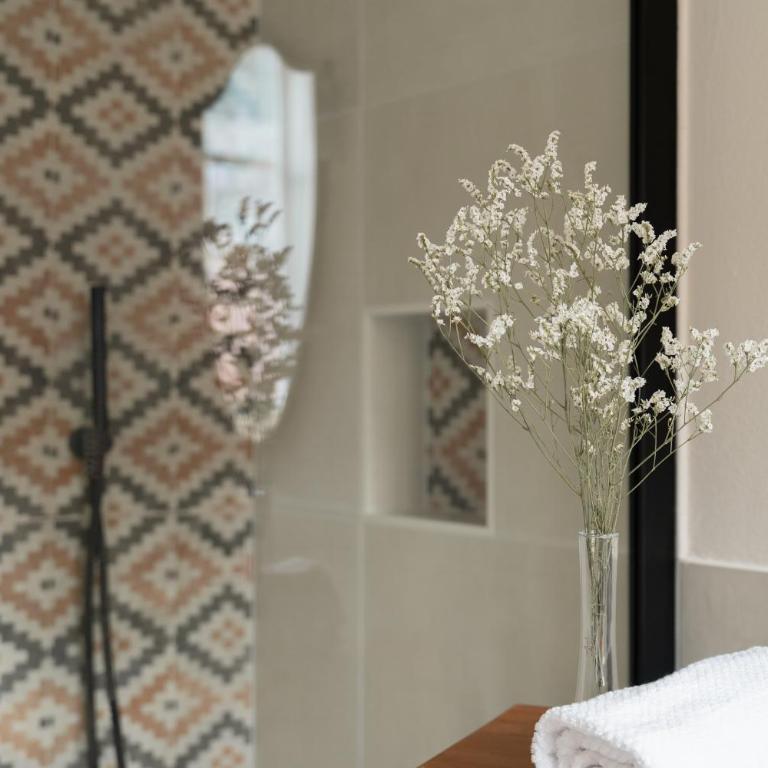 Arrecramos - Historic Residence - Deluxe Queen Room - 7
