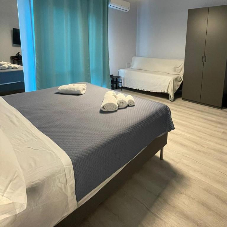 CIAO GENOVA Rooms GuestHouse - Camera Tripla con Balcone - 11