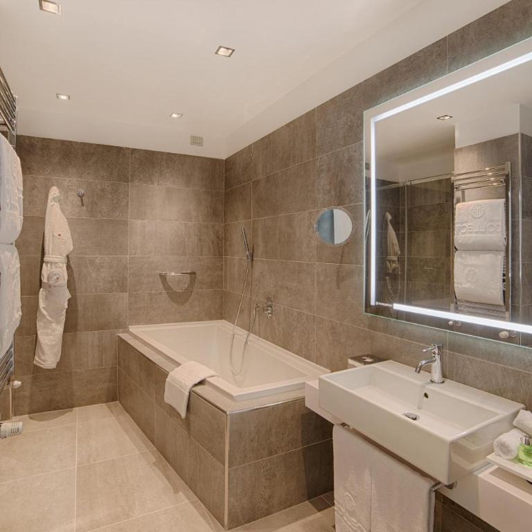 NH Collection Palazzo Cinquecento - Junior Suite - 4