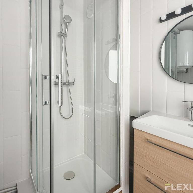 Charming 21m Studio in Paris 20 with shared terrace - Studio - 4