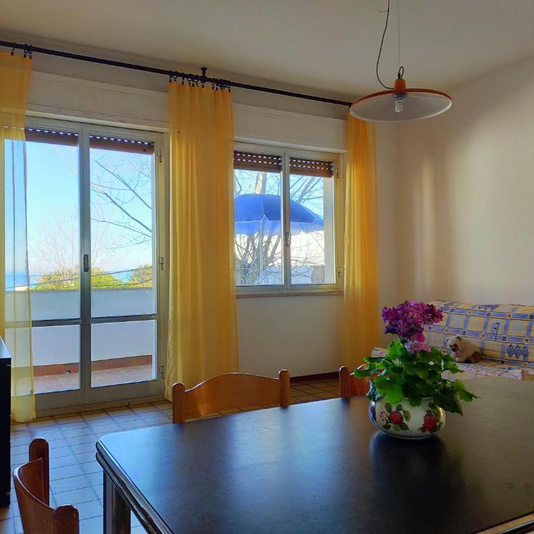 Appartamento trilocale cod 213 - Appartamento con 2 Camere da Letto - 8