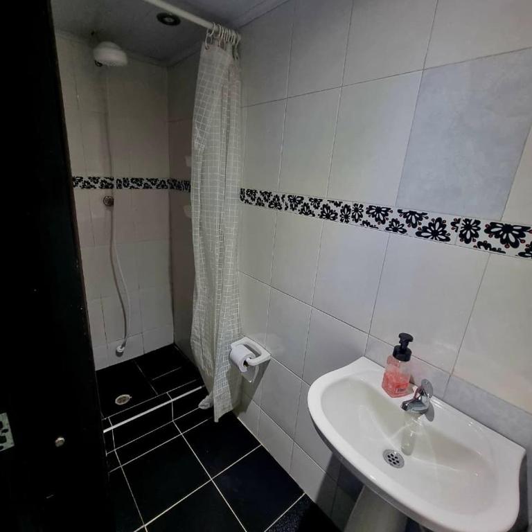 Apto amoblado a 15 min de la Embajada americana - One-Bedroom Apartment - 13