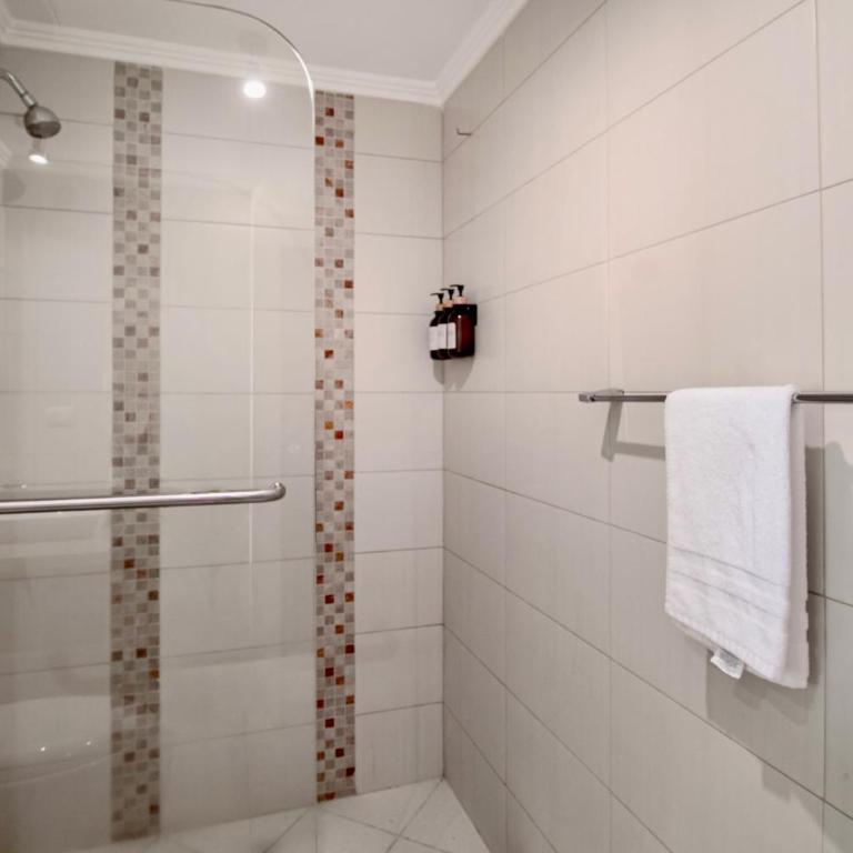 Riverside Bliss Suite- Puerto Santa Ana, GYE - One-Bedroom Apartment - 46