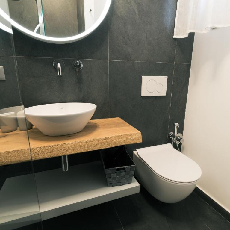 Pool, private garden and beach in the city center - Appartamento con 2 Camere da Letto - 19