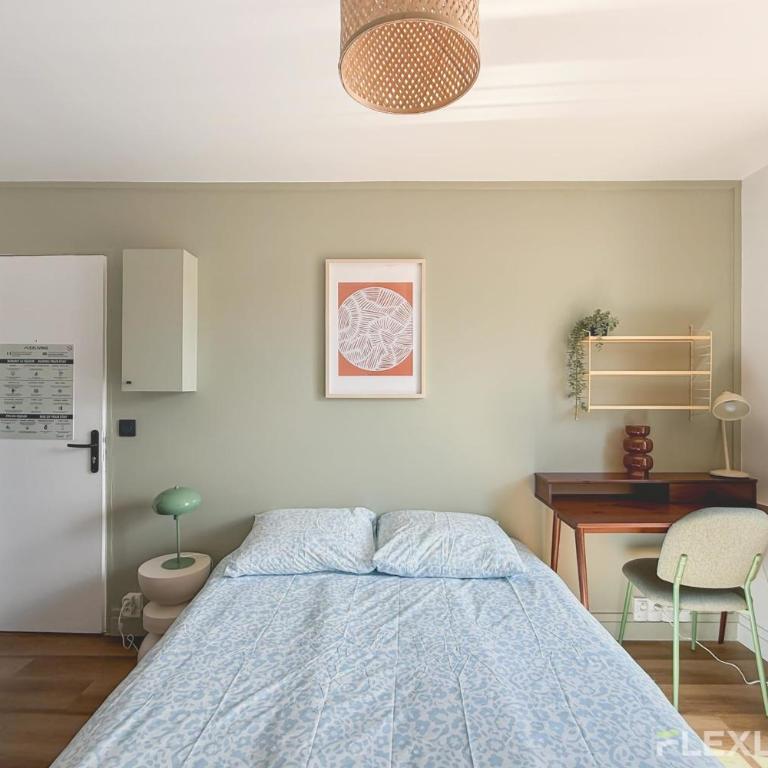 Charming 16m Studio in Paris 20 with shared terrace - Estudio - 4