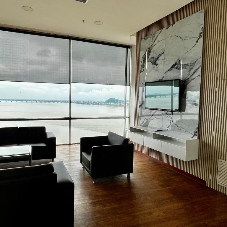 Riverside Bliss Suite- Puerto Santa Ana, GYE - One-Bedroom Apartment - 59