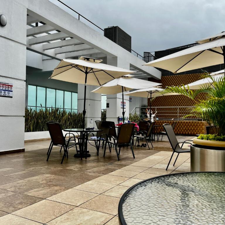 Riverside Bliss Suite- Puerto Santa Ana, GYE - One-Bedroom Apartment - 55