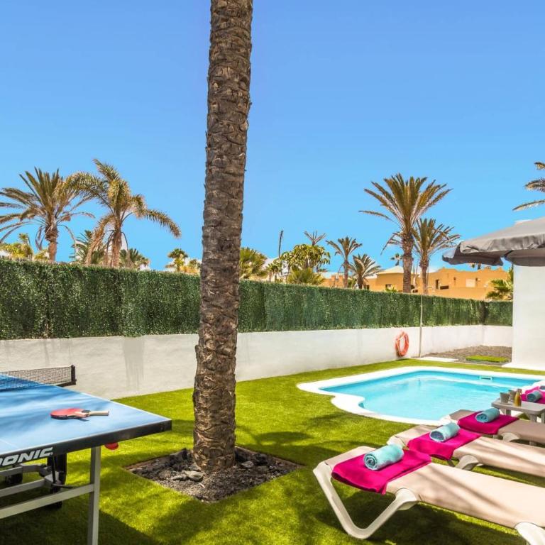 Villa Oasis by Villa Plus - Villa - 3