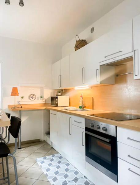 La ContrEscarpe - 4 couchages - Cour PRiVÉE - Secteur GARE CENTRE - Two-Bedroom Apartment - 5