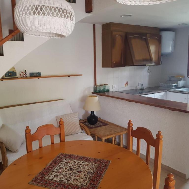 Casa Cambrils 500m playa AC - Three-Bedroom House - 11