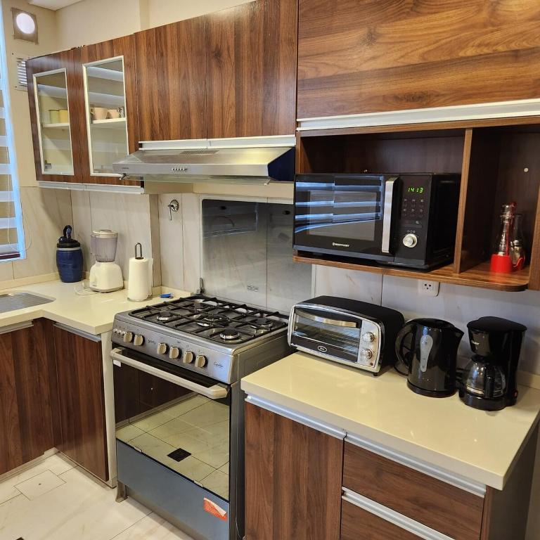 Confortable and modern, 14th Floor - Two-Bedroom Apartment - 13