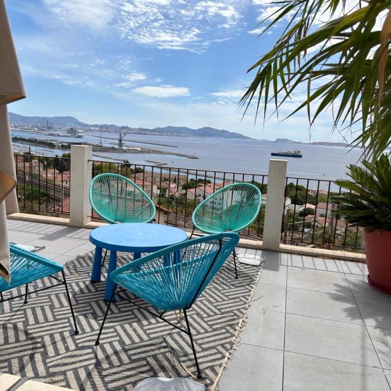 Superbe terrasse avec vue panoramique sur la mer - Appartement - Vue sur Mer - 14
