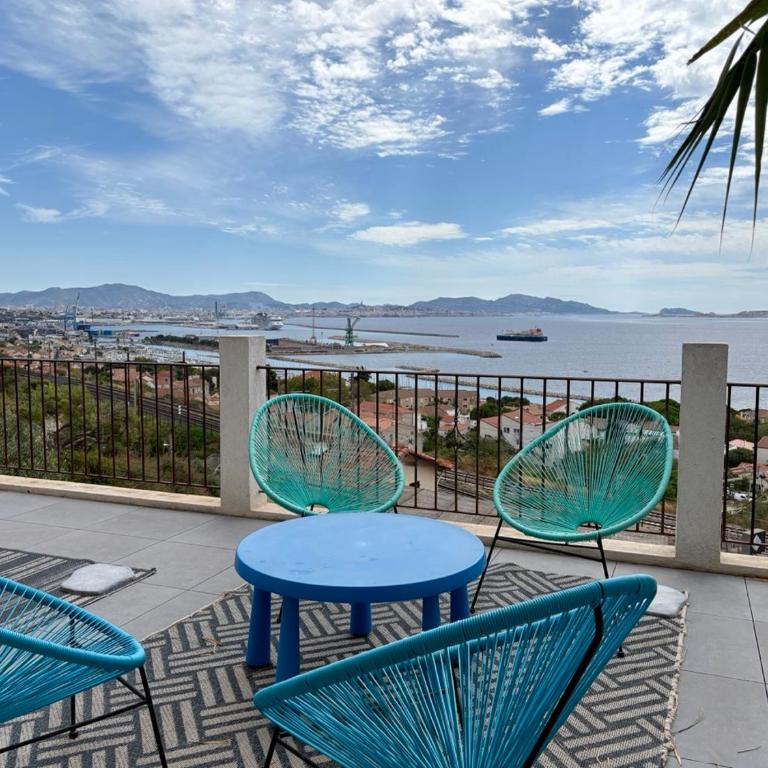 Superbe terrasse avec vue panoramique sur la mer - Appartement - Vue sur Mer - 15