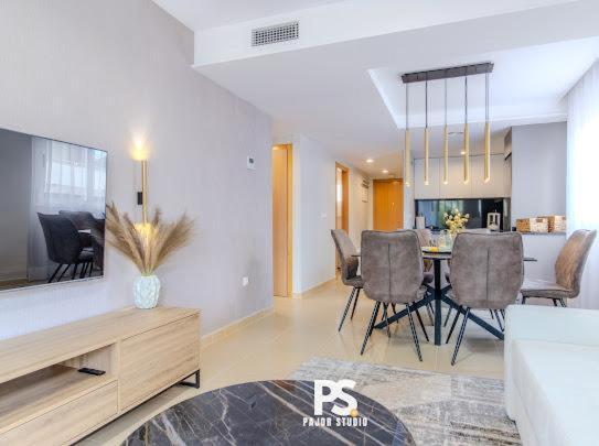 Grand Alacant Sunset Apartment - Two-Bedroom Apartment - 17