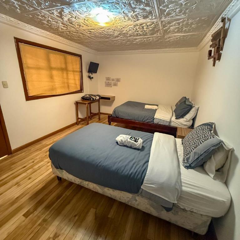 Rooms - Habitación Doble con baño privado - 2 camas - 1