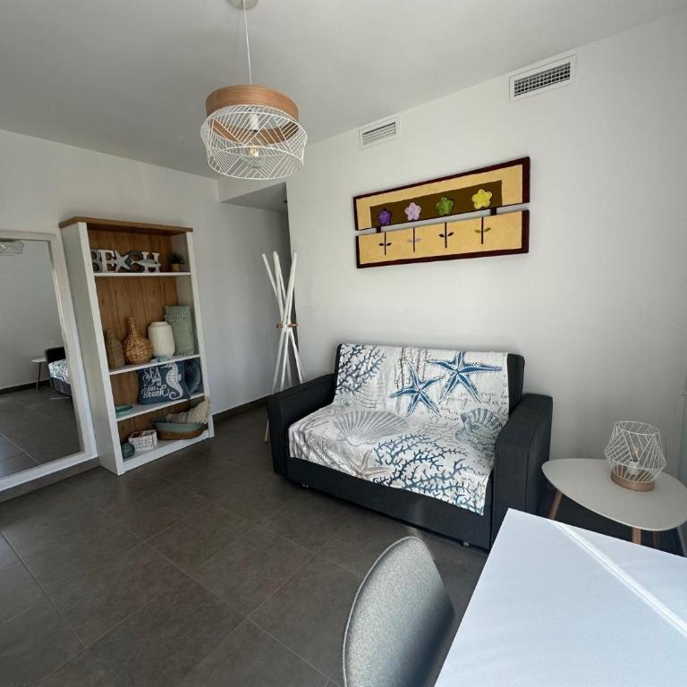 Beach House Renata - Three-Bedroom House - 17
