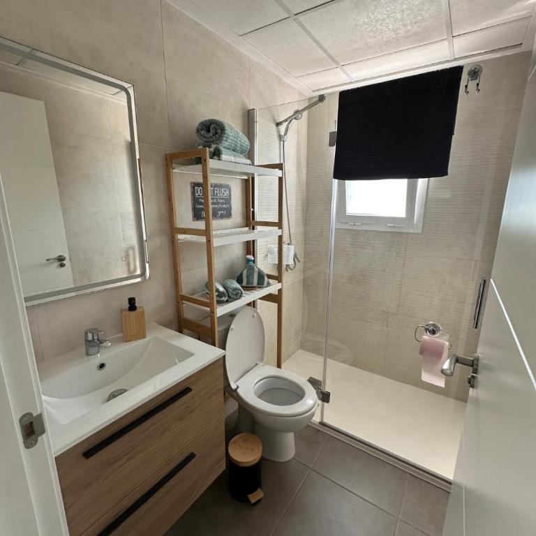 Beach House Renata - Three-Bedroom House - 22