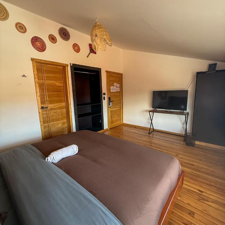 Rooms - Habitación Deluxe con cama extragrande - 3