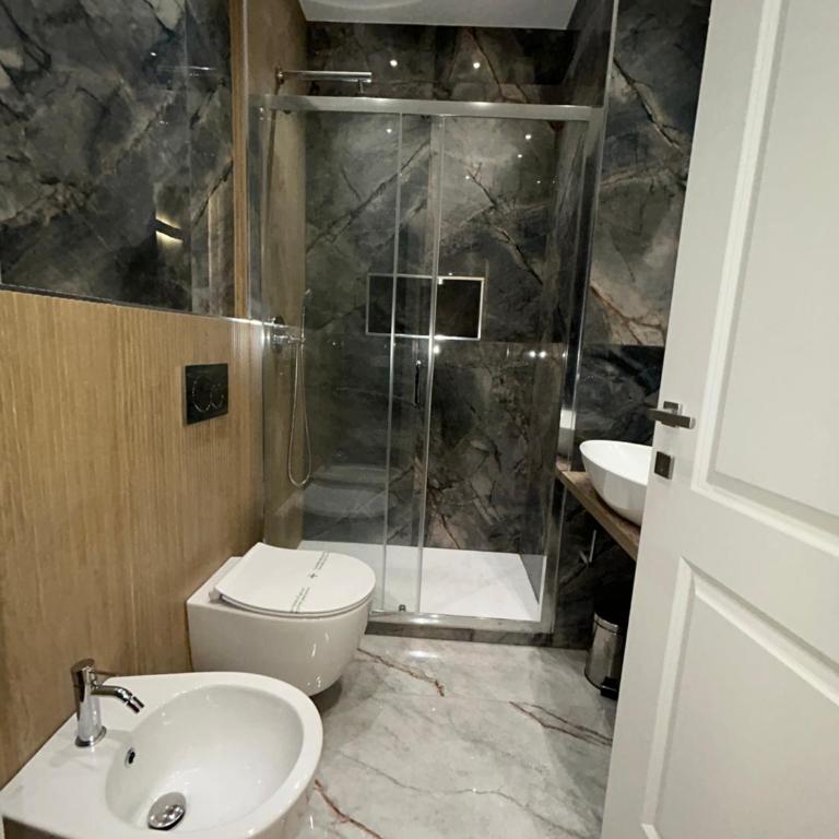 GLhouse Roma Mazzini - Camera Matrimoniale con Letto Supplementare - 5