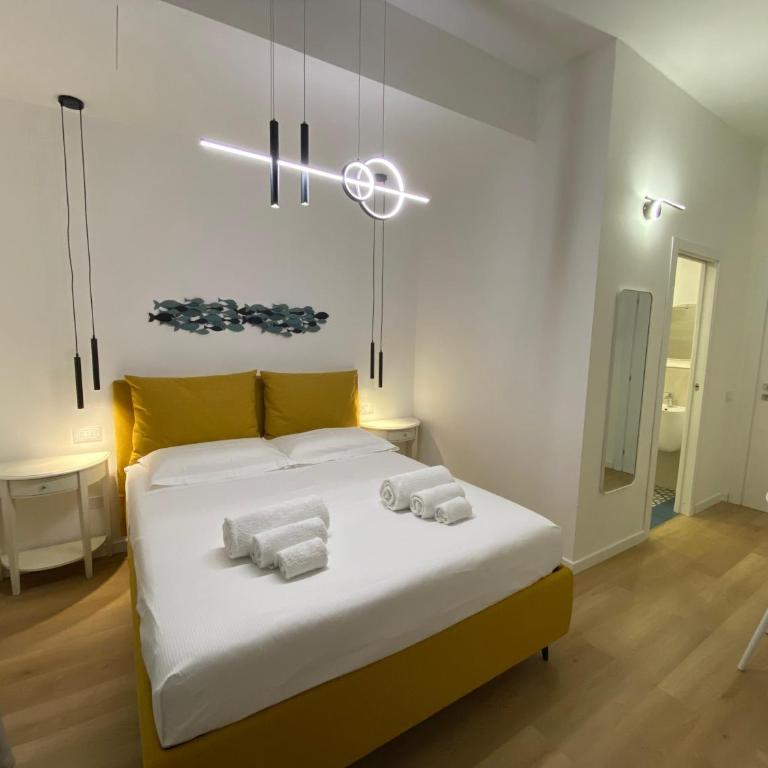 Palazzo Cavour Rooms & Breakfast - Camera Matrimoniale Deluxe con Balcone - 3
