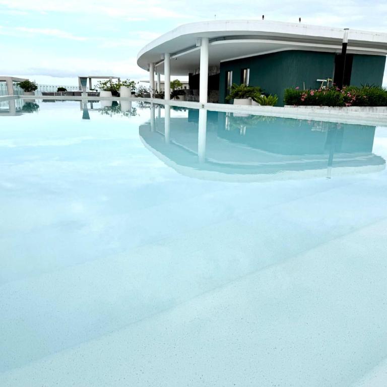 Oceanfront Luxury Escape Bolongo 2BR - Apartamento - 45