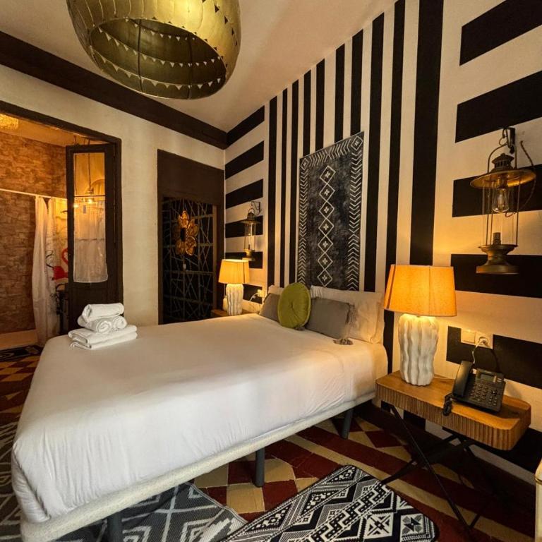 Abalú Collection Hotel Life Gran Via - Superior Double or Twin Room - 3