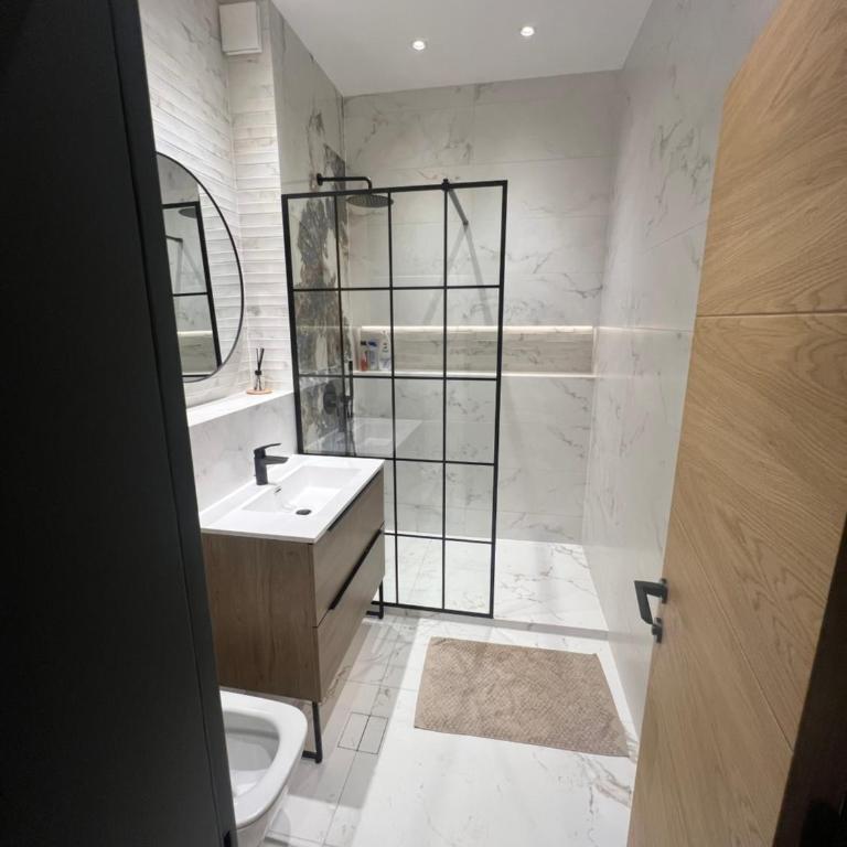 MiVa Apartment - Two-Bedroom Apartment - 9
