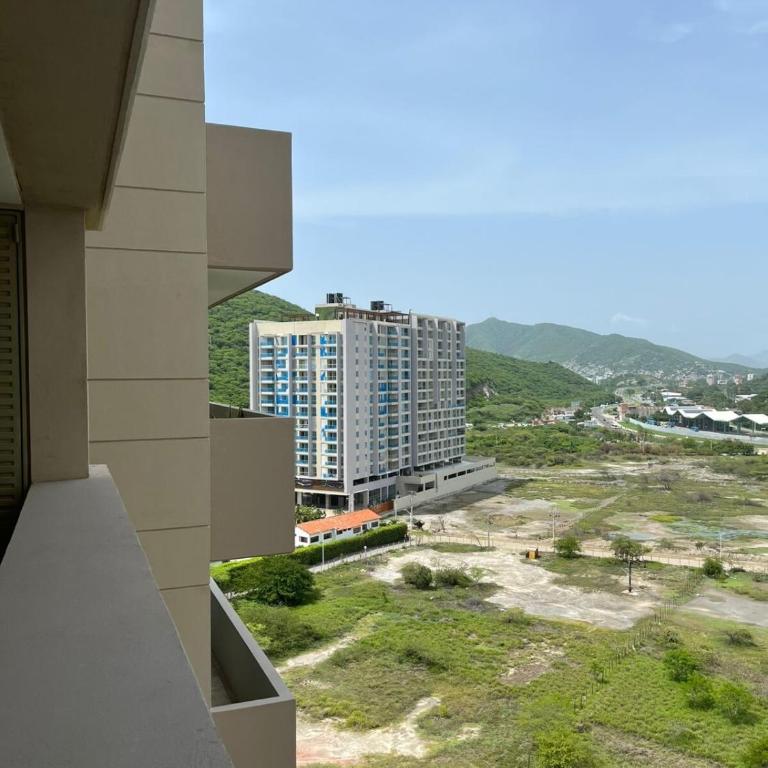 Family Friendly Modern 2BR 2BA Steps to Beach - Apartamento de 2 dormitorios con vistas al océano - 32