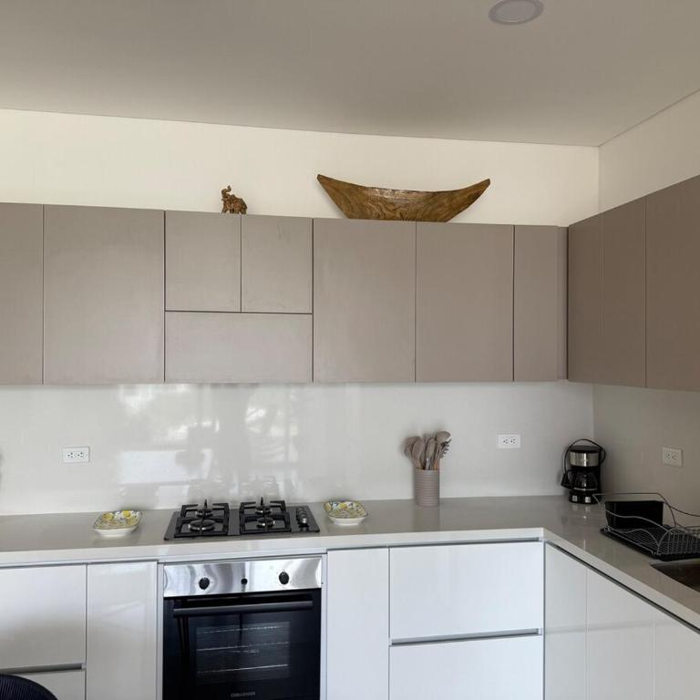 Family Friendly Modern 2BR 2BA Steps to Beach - Apartamento de 2 dormitorios con vistas al océano - 36