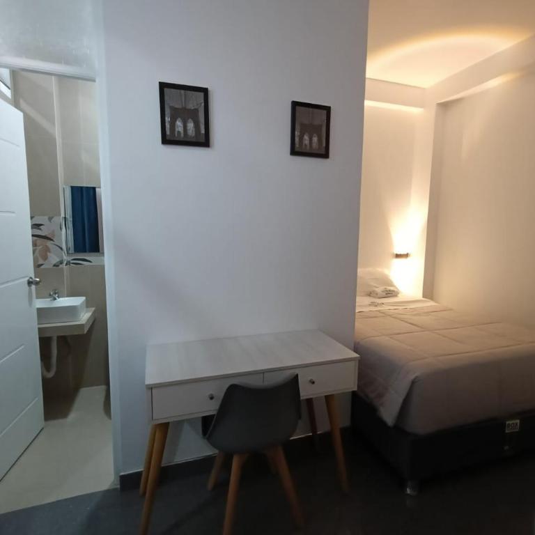 Hospedaje Altamar - Family Room - 3
