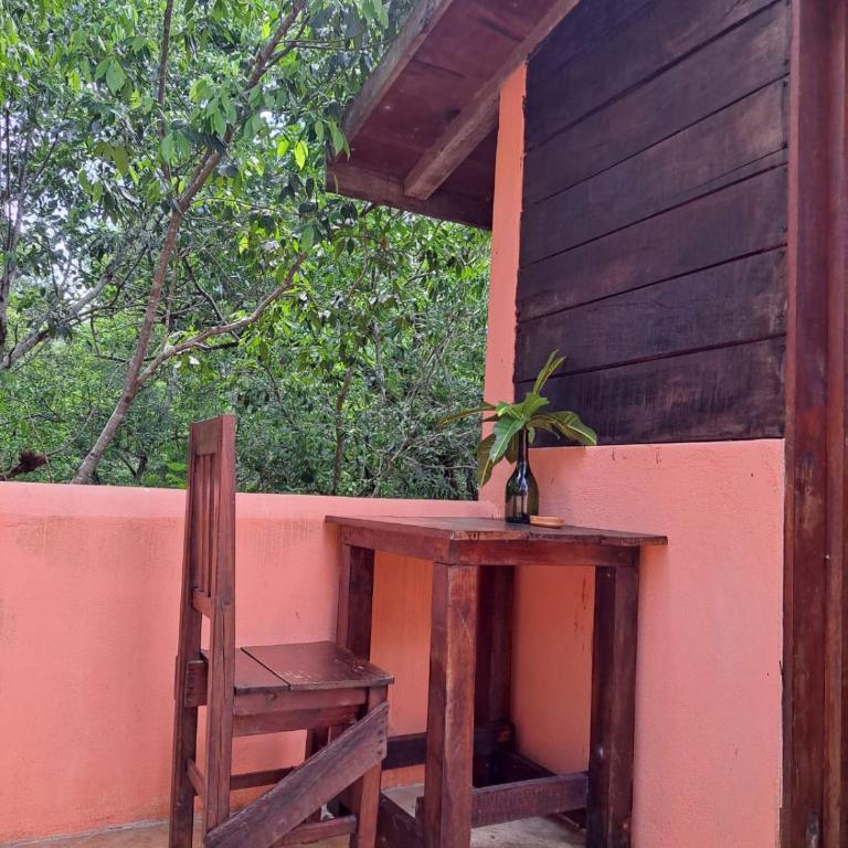 Casa Mango - Habitación con cama grande y balcón - 12