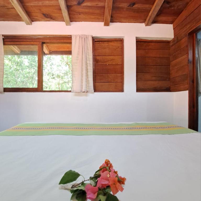 Casa Mango - Habitación con cama grande y balcón - 15