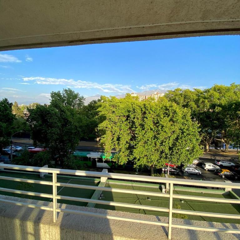 Exclusivo Departamento en Ñuñoa - Three-Bedroom Apartment with Balcony - 5
