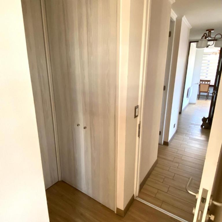 Exclusivo Departamento en Ñuñoa - Three-Bedroom Apartment with Balcony - 10