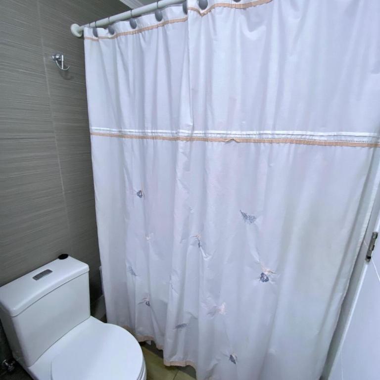 Exclusivo Departamento en Ñuñoa - Three-Bedroom Apartment with Balcony - 14