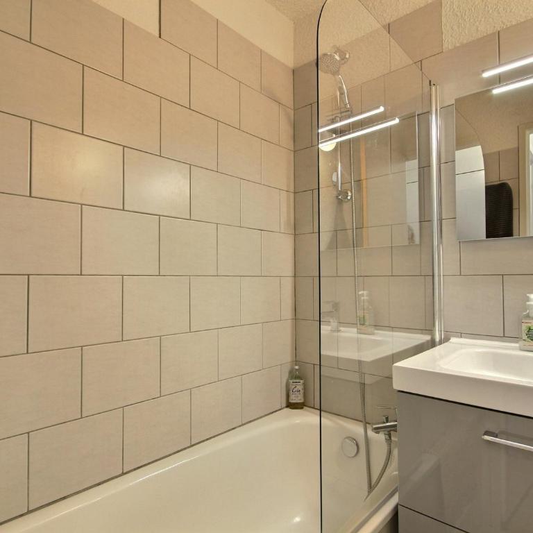 Appartement 2 pièces lumineux avec balcon pour 4 personnes - FR-1-455-270 - Appartamento - 6