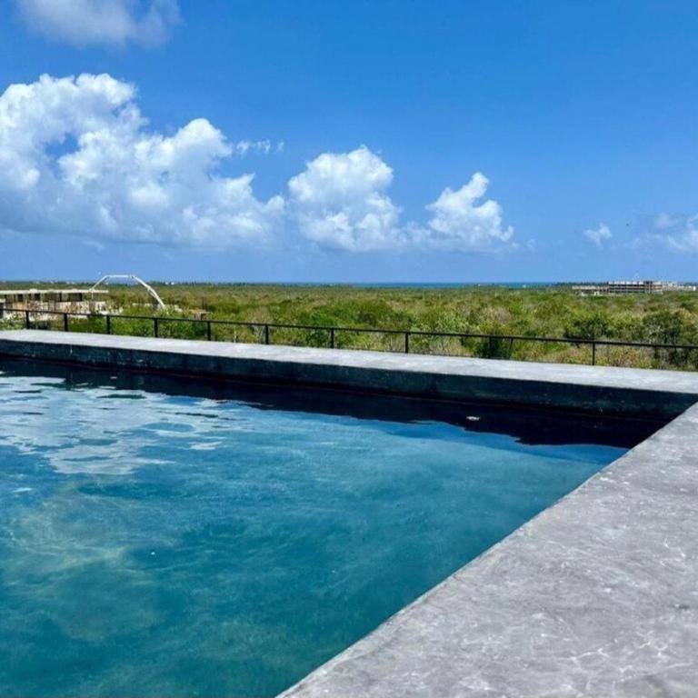 Studio Close to the beach Quiet Modern Laundry roof top pool - One-Bedroom Apartment - 1