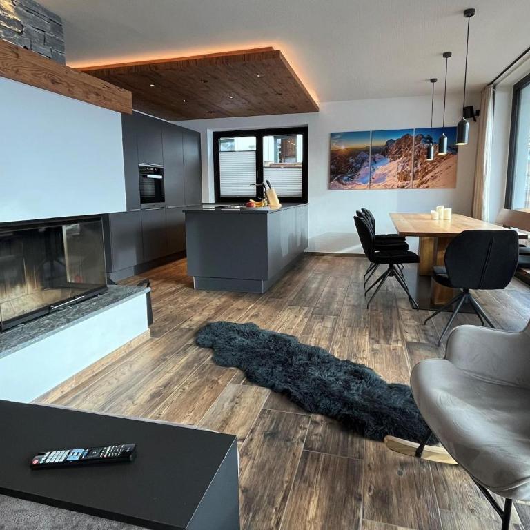 Chalet Retreat with Terrace & Sauna - Chalet mit 3 Schlafzimmern - 10