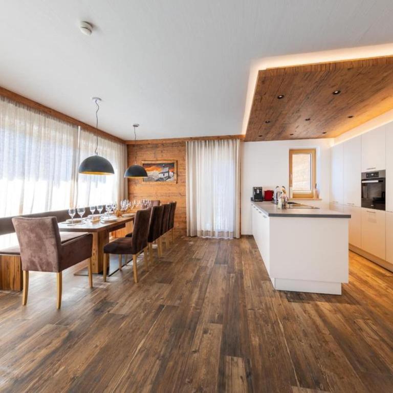 Luxury Chalet with Views and Sauna - Superior Chalet - 14