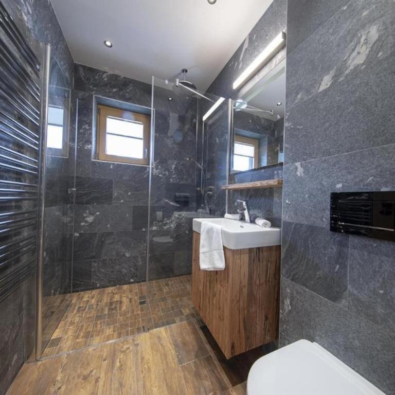 Luxury Chalet with Views and Sauna - Superior Chalet - 27