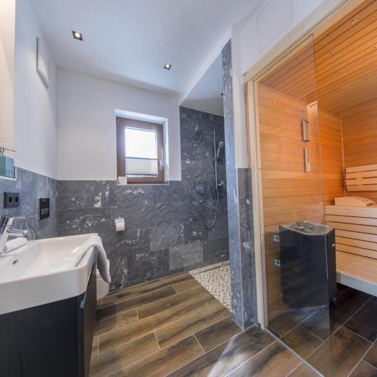 Alpine Chalet with Mountain Views - Chalet mit 2 Schlafzimmern - 18
