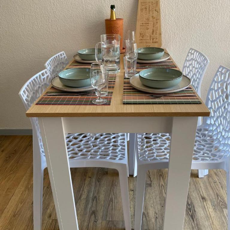 Ville et plage a pied, air conditionné et parking privé, Baie de St Tropez - Apartment mit 1 Schlafzimmer - 10