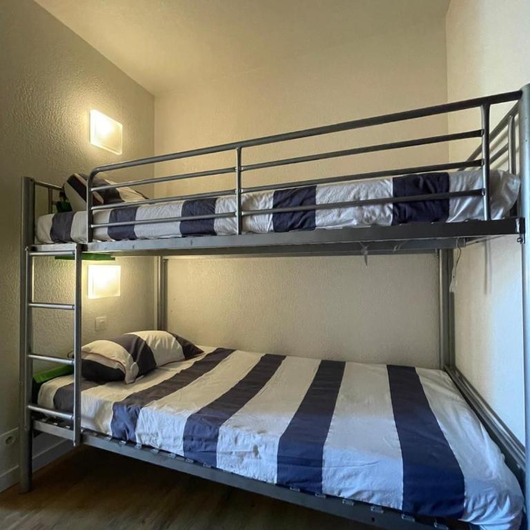 Ville et plage a pied, air conditionné et parking privé, Baie de St Tropez - Apartment mit 1 Schlafzimmer - 13