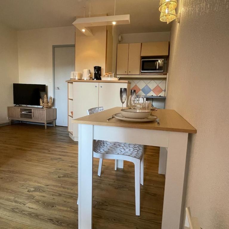 Ville et plage a pied, air conditionné et parking privé, Baie de St Tropez - Apartment mit 1 Schlafzimmer - 17