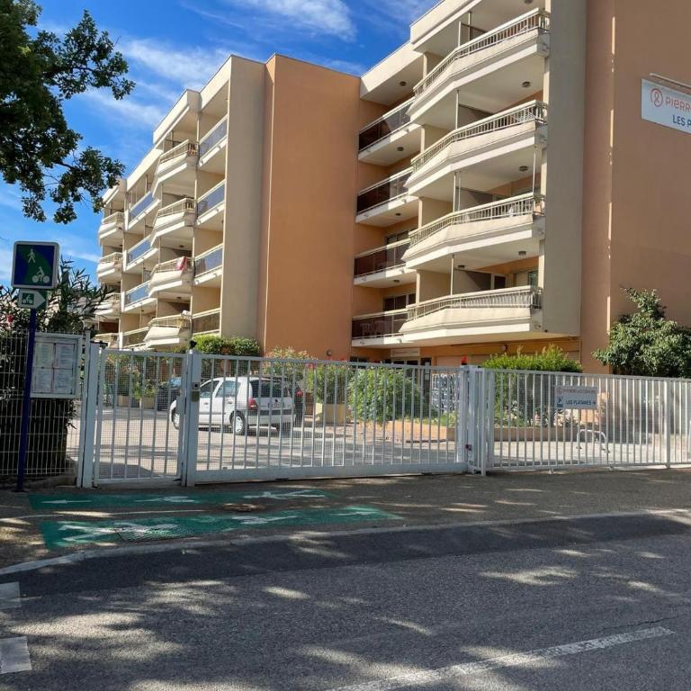 Ville et plage a pied, air conditionné et parking privé, Baie de St Tropez - Apartment mit 1 Schlafzimmer - 28